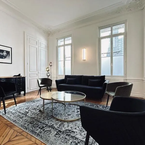 3 Lenoir Grand T3 luxueux au centre-ville 4 pers、ランスのホテル