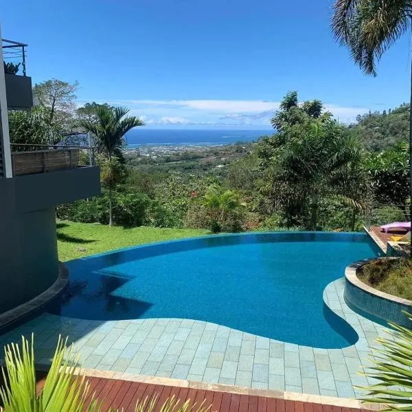 Tahiti Apartment condo 1 bedroom pools Faaa، فندق في فا