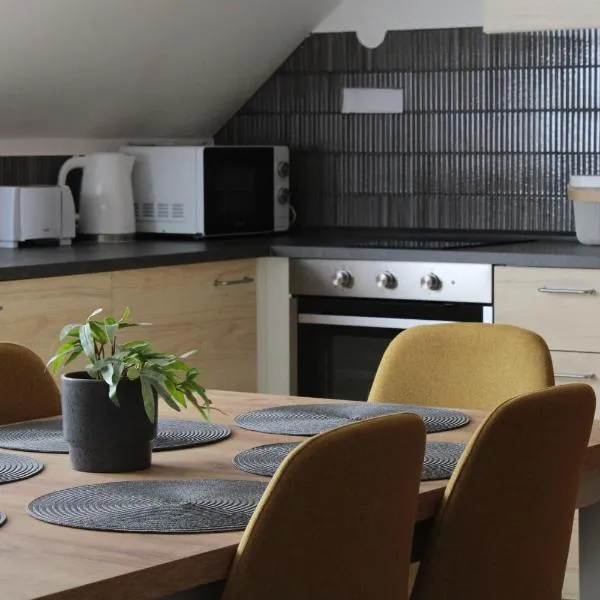 Varga Apartman, hotel v destinaci Balatonberény