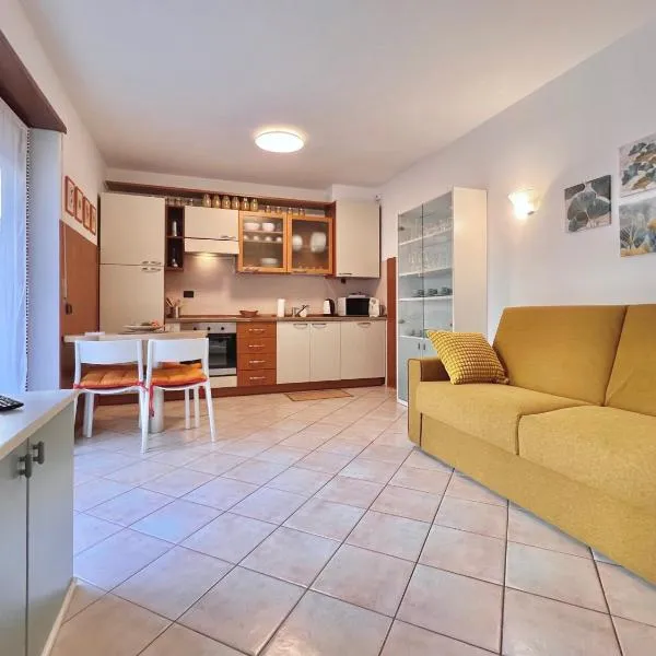 1Dest - Casa Bont, hotel in Riva del Garda