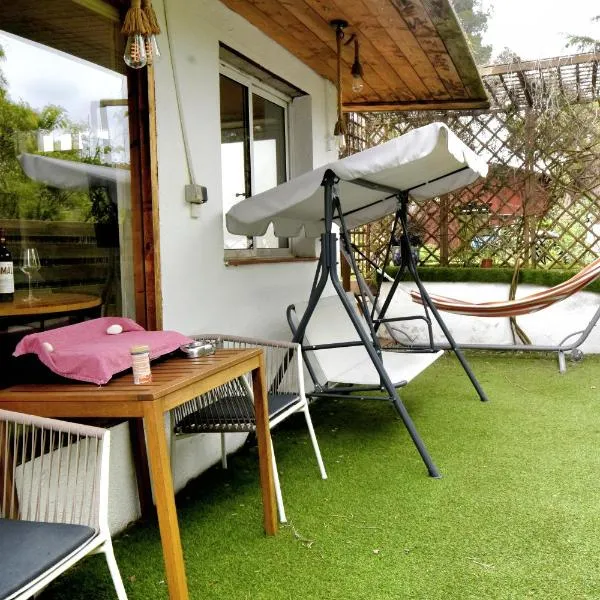 Forest Escape near Barcelona, hotel em Sant Cugat del Vallès