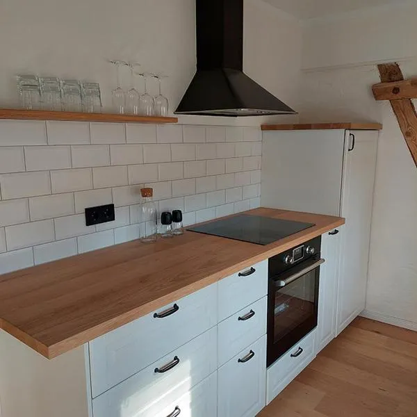 ALTE SCHEUNE Ferienwohnungen - Wohnung 3, hotel v destinaci Suderburg