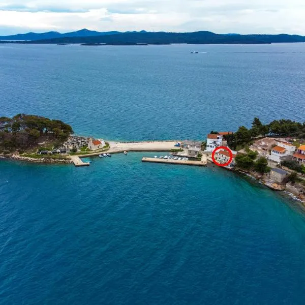 Apartments by the sea Savar, Dugi otok - 23087、ベリ・ラットのホテル
