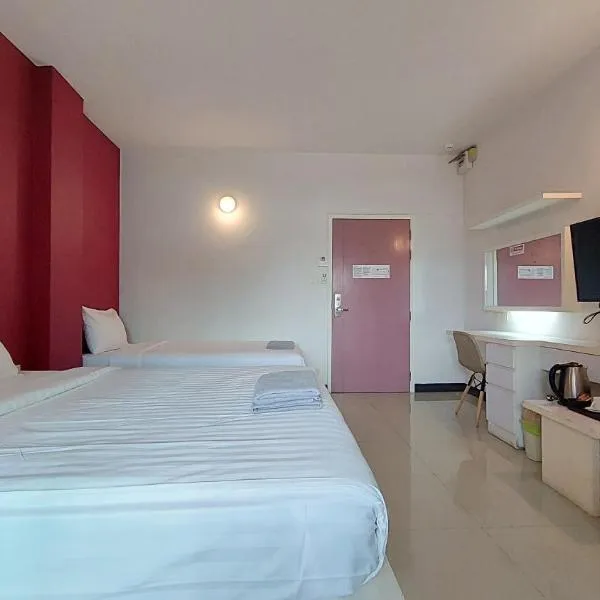 Fullroom 77 Srinakarin, hotel v destinaci Samutprakarn