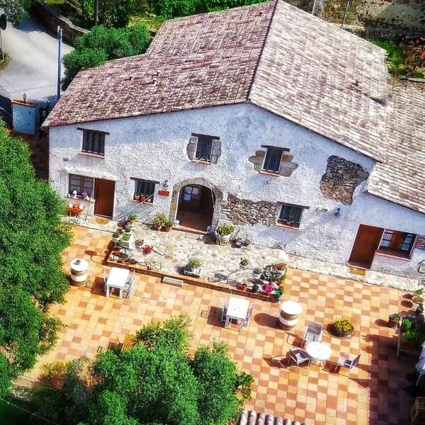 Masia Can Felip B&B, hotel v destinaci Llinars del Vallès