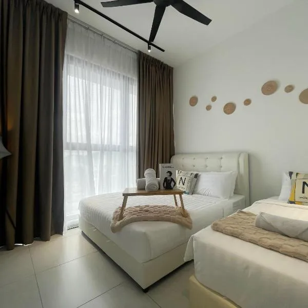Le Petit Suite - 8 Pax Sea View Infinity Pool, hotel v destinaci George Town