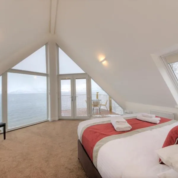 Beach Houses with Hot Tubs, hotel in Glencoe