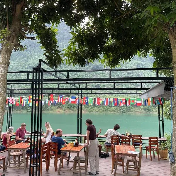Little Rock Homestay, hotel in Phong Nha