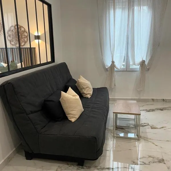 Appartement T2 proche de la gare, hôtel à Arles