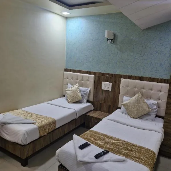 Hotel Crystal Park Near NESCO Exhibition Center, hotel in Mumbai