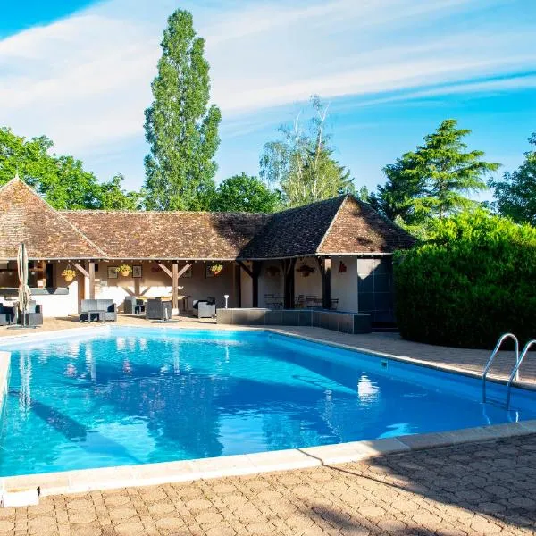 Le relais fleuri, Hôtel et restaurant Logis - Avallon, hotel v destinaci Sauvigny-le-Bois