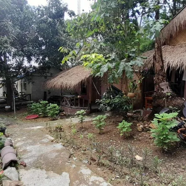 Bamboo Hut Resort and Restaurant, Hotel in Ko Man Nai