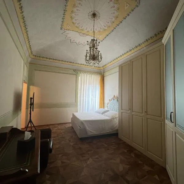 Urbino Apartments - Palazzo Paltroni Studio, hotel v destinaci Urbino