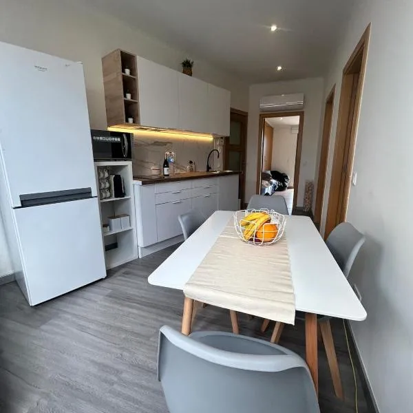 Fernandes Holidays, Hotel in Quarteira