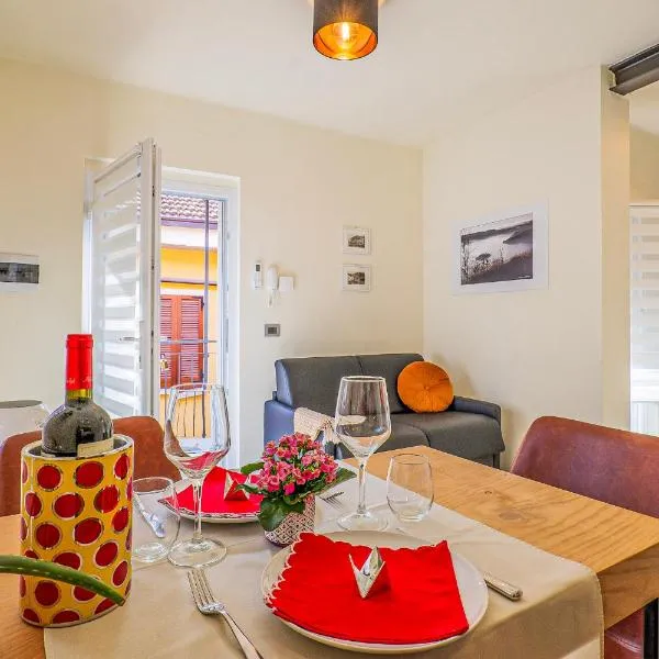 Casa Barabba - Appartamento Azzurro, viešbutis mieste Omegna