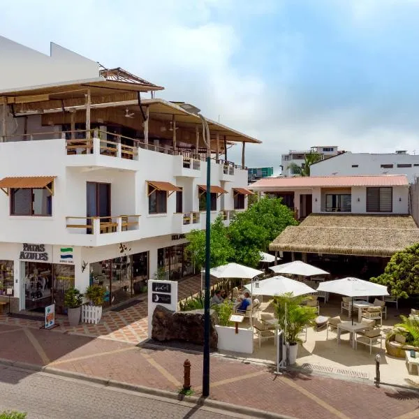 Plaza Luna Suites, hotel en Puerto Ayora