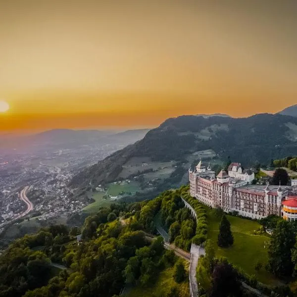 Caux Palace: Caux sur Montreux şehrinde bir otel
