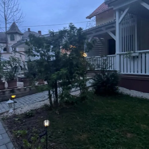 Szem-s Vendégház, hotel v destinácii Balatonszemes