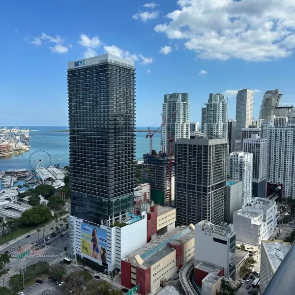 Magic Miami Penthouse Balcony Ocean View, Pool Resort, Spa, Heart of Miami, hotel in Miami