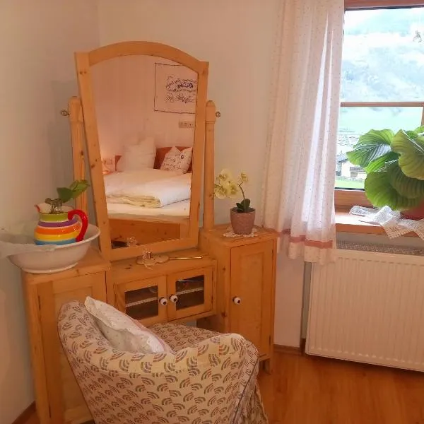 "Opa Sepp" - Gartenwohnung, hotel in Niedernsill