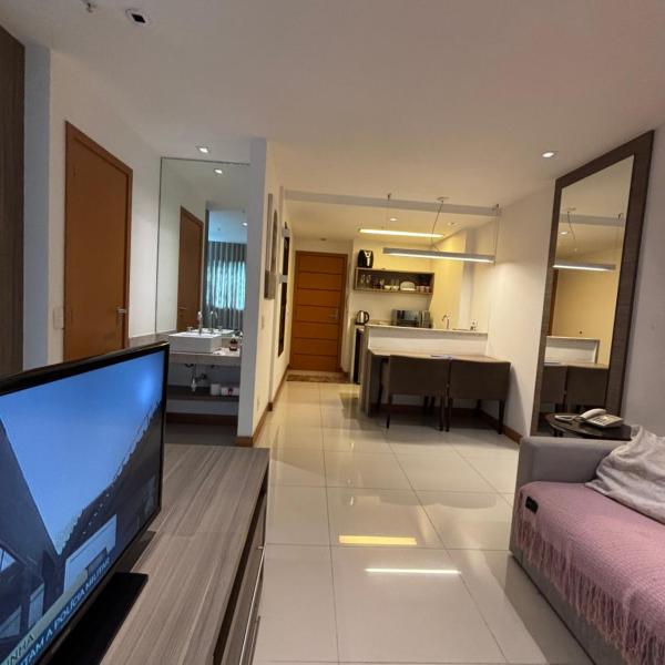 Flat com piscina próximo Rio Centro