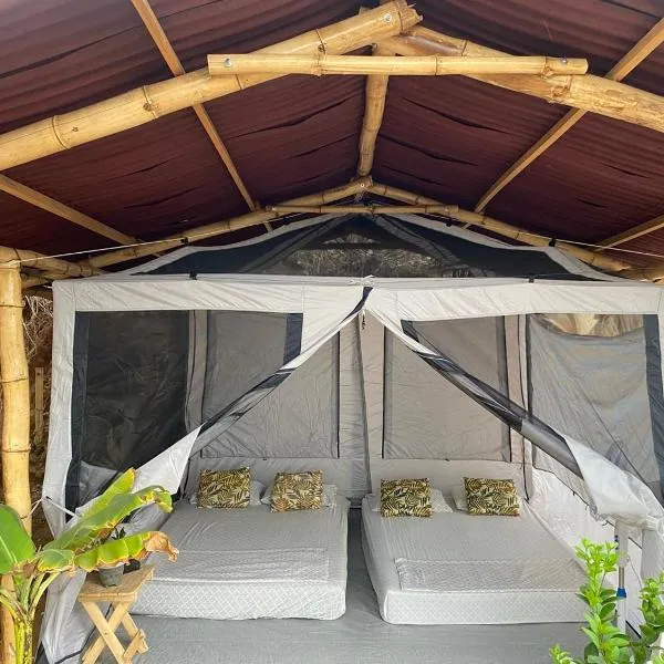 Bajo Las Estrellas Eco Glamping, hotel in Mazunte