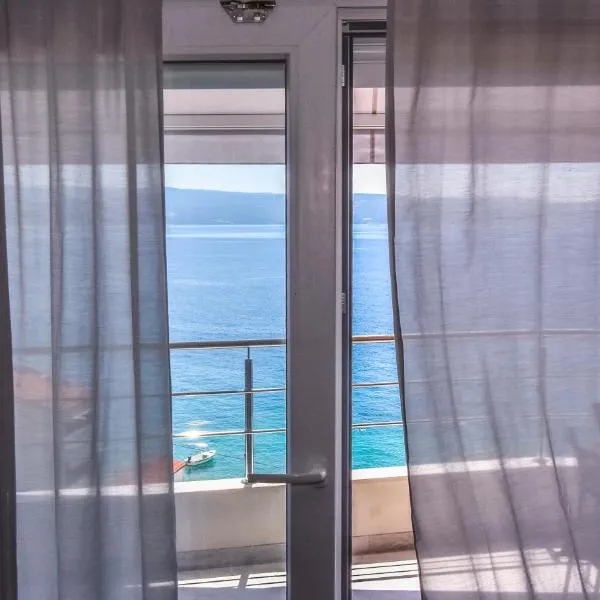 Beach Apartments MarLi, hotel din Jesenice