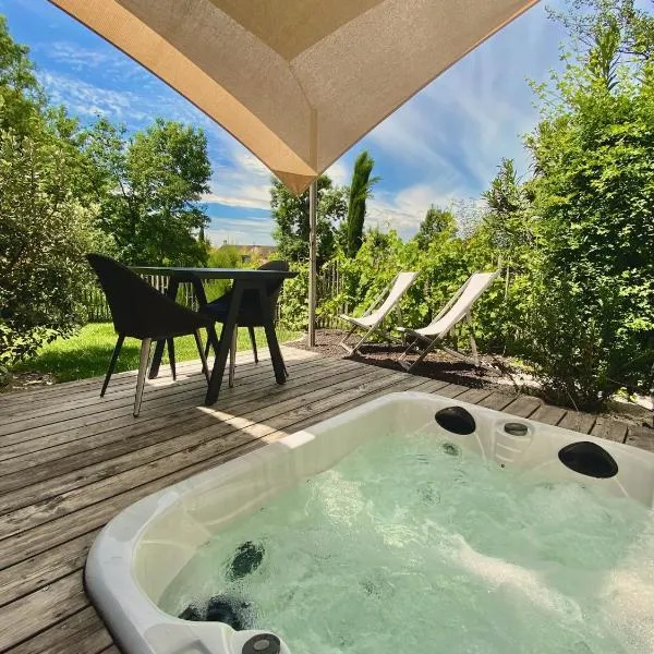 Chambres avec Jacuzzi privatif - Kassiopée Bed & Spa, Hotel in Albi
