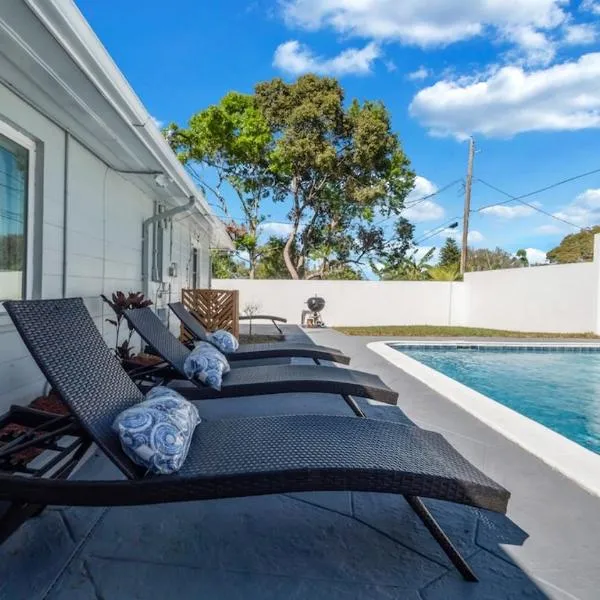 Relax in Lakeland Home, Swim, Pool, Arcade LegoLand, Disney, Bush Garden, hotel v destinaci Lakeland