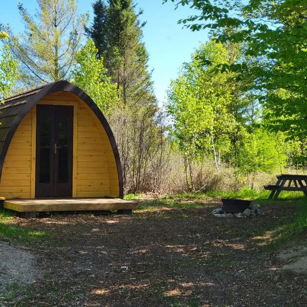 Tobermory Village Glamping Pods, hotel in Tobermory