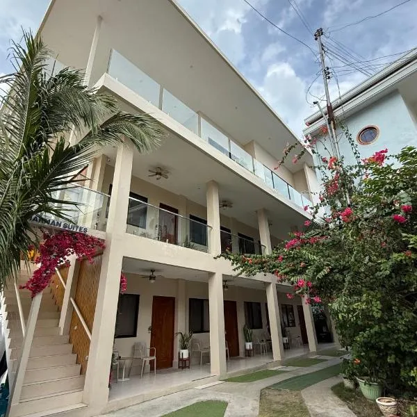 HARMAN SUITES Moalboal, hotel in Moalboal