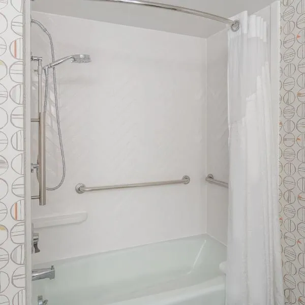 Holiday Inn Rockford by IHG, hotel in Rockford