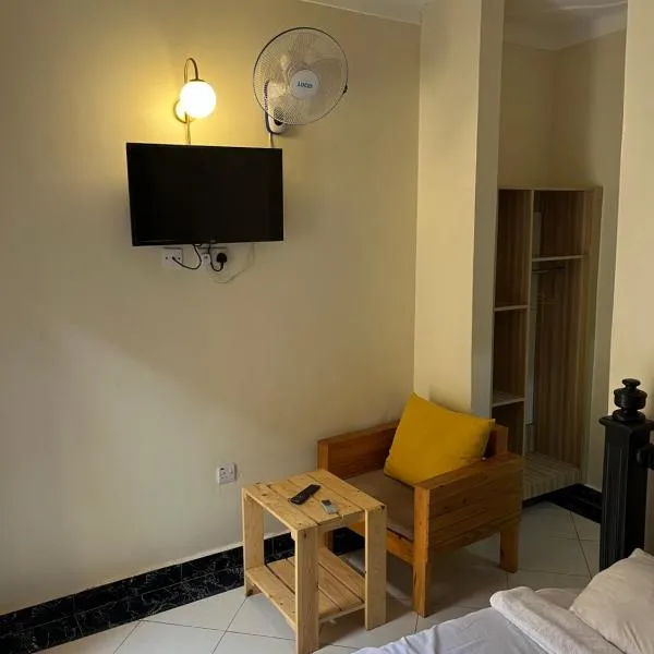 White Ash Studios Komamboga, hotel in Kampala