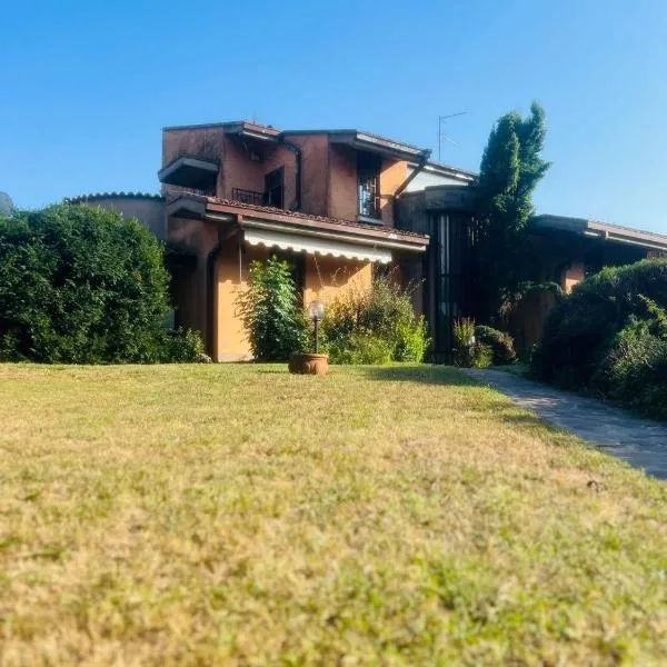 Villa Francesca B&B, hotel in Grumello del Monte