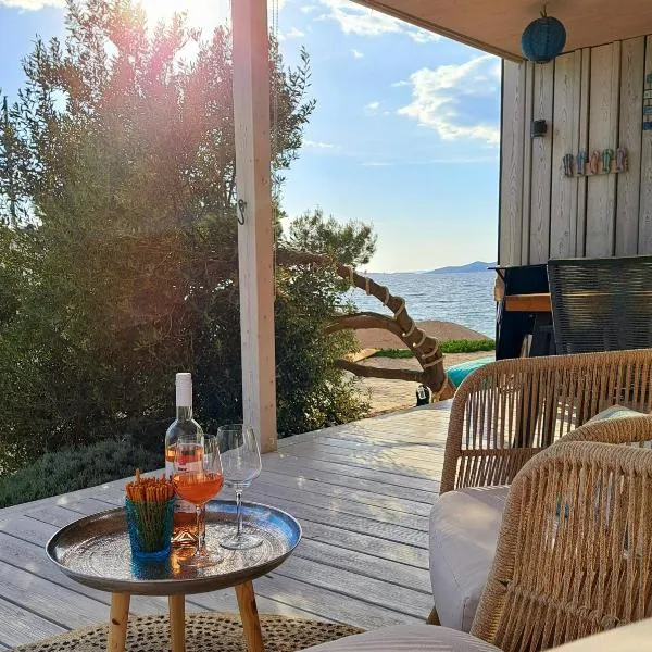 BUQEZ ECO RESORT - Villa 30 "Beachvilla Stella" mit SPA & Meerblick, hotel i Drage