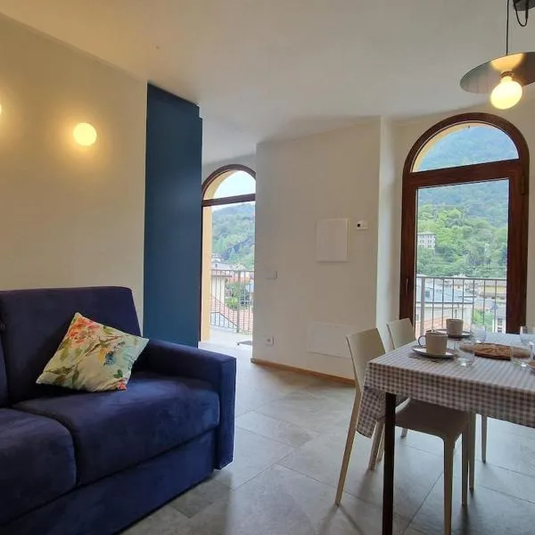 Ronco San Giovanni Apt Blue, hotel in Chiavenna
