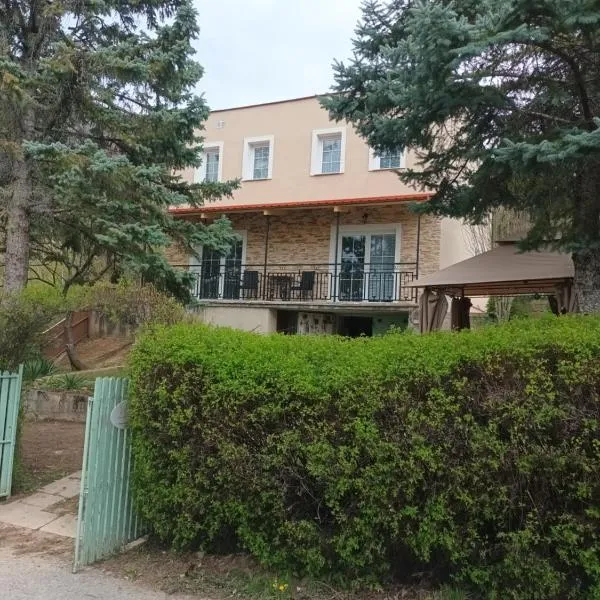 Villa Evetes, hotel in Jablonov nad Turnou