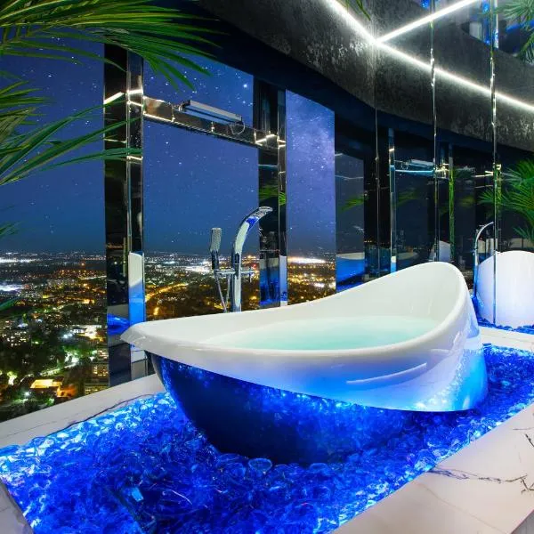 30th+ Floor Apartments in Sky Tower – hotel we Wrocławiu
