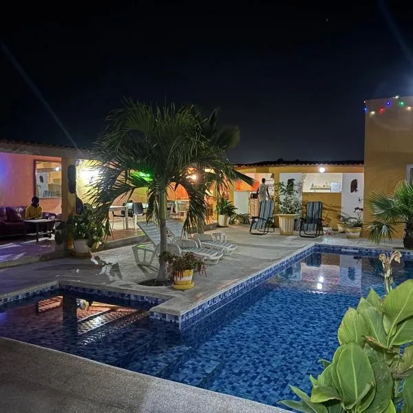 Hôtel Colibri Lac Rose, hotel in Niaga