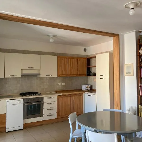 Appartamento Stefania 10, hotell Grados