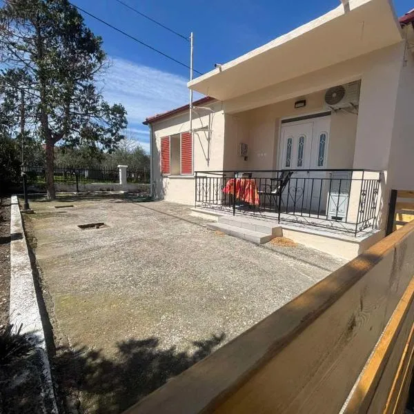 Tania's Country House-Mavrothalassa, viešbutis mieste Mavrothálassa