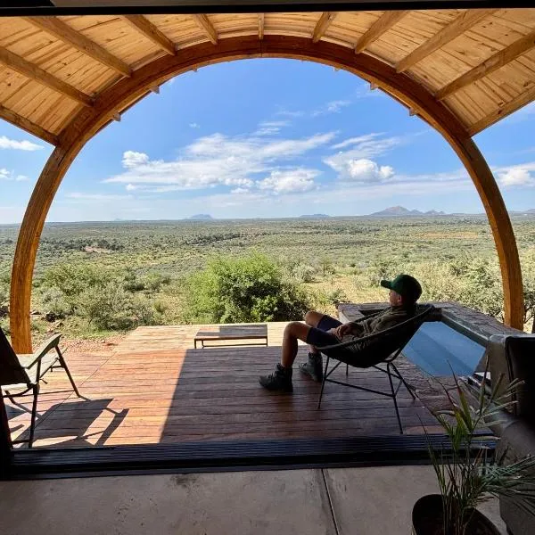 LEOPARD'S VIEW MOUNTAIN VILLA @ Steinheim Game Farm & Camping, hotel in Prospect