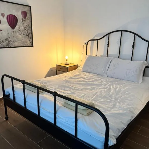 Lana's Guest House, hotel v destinaci Ḥurfeish