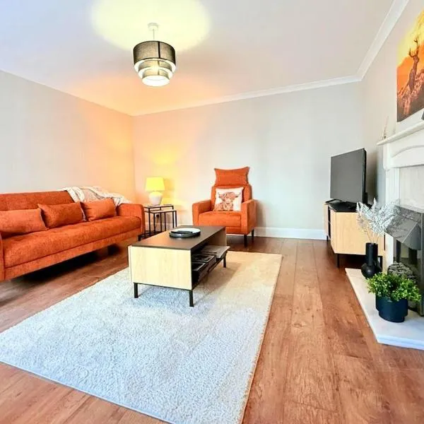 Sea Breeze Cottage short walk to the beach, Nairn, hotel en Nairn