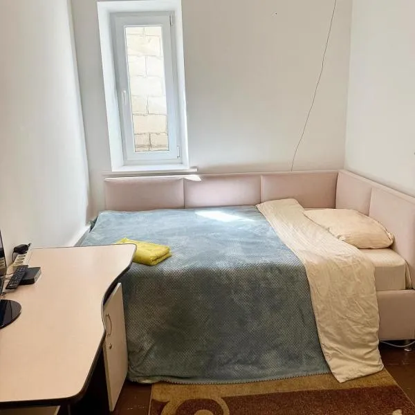 Center budget hostel rooms Комнаты в хостэле, hotel v destinaci Chişinău
