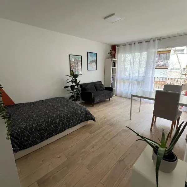 Les Tulipiers, hotel di Nantes