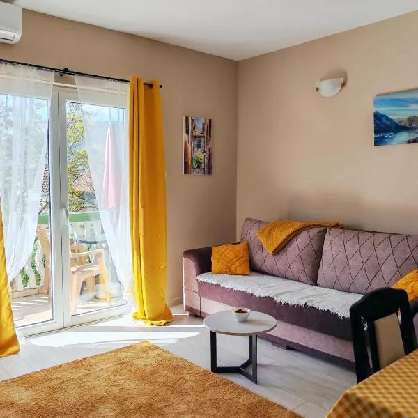 Boka Bay Apartments、ヘルツェグ・ノヴィのホテル