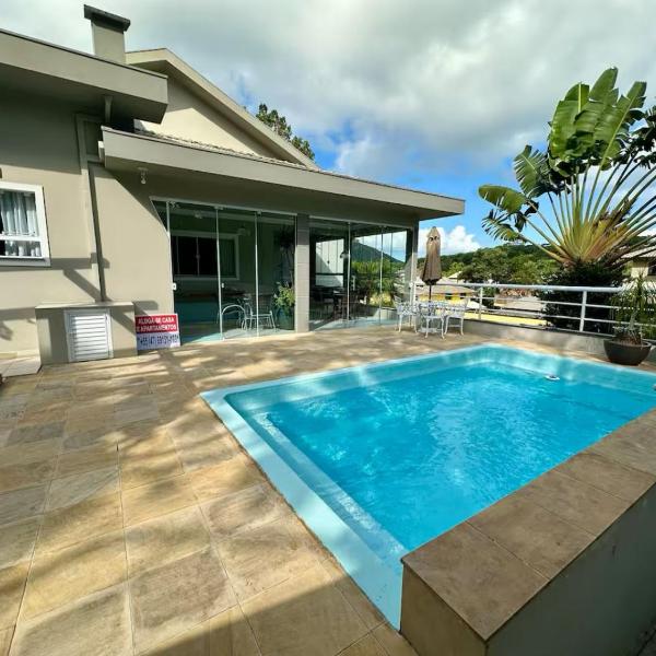 Casa Aconchegante com piscina