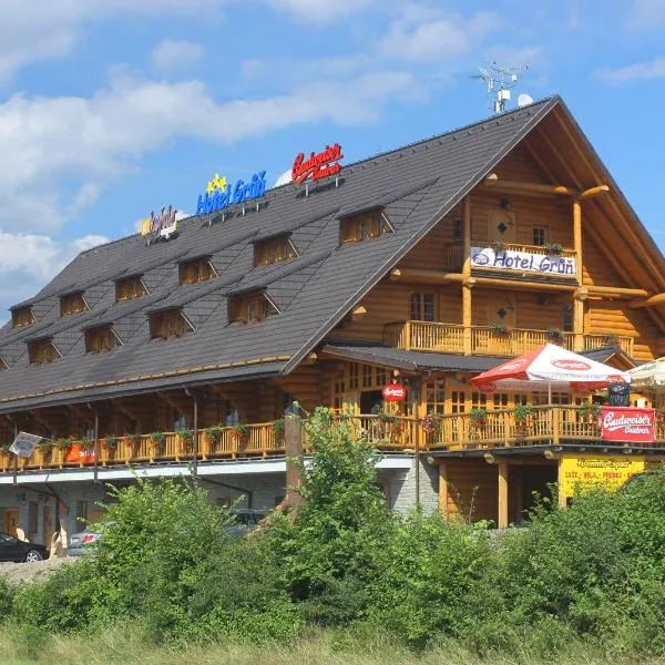 Hotel Grůň, hotel in Dolní Lomná