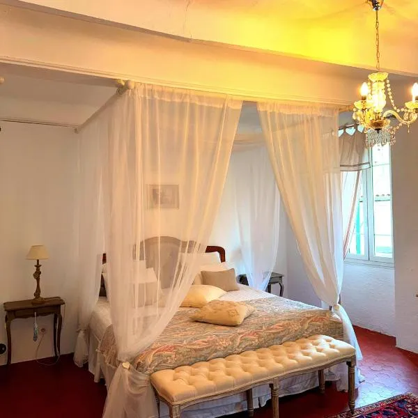 LA Maison BARNOIN GITE, hotel v destinaci Bouyon